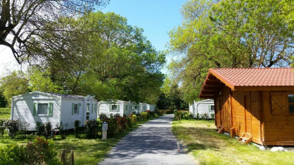 Camping Les 2 Salamandres Arces-sur-Gironde Exterior photo
